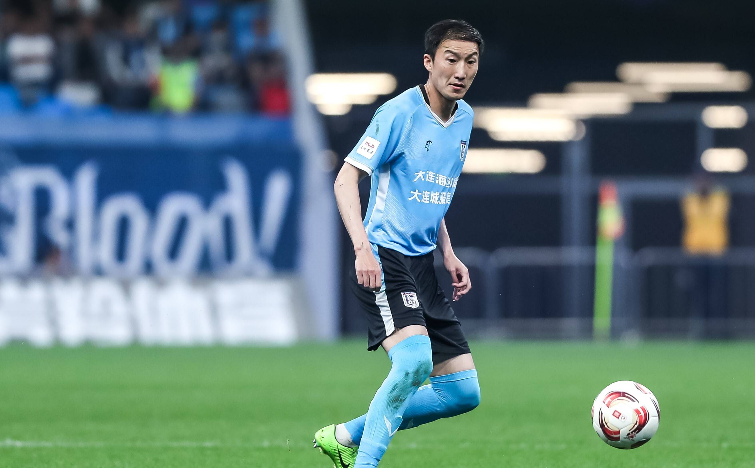 开云体育在线-中超赛季告捷，豪气冲天效益丰厚