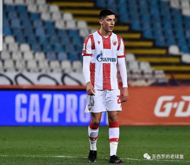 开云体育在线-AC米兰球员身体素质受质疑，需要调整训练方案