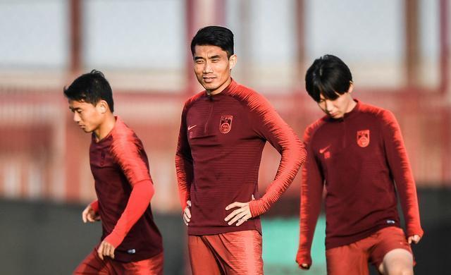 开云体育链接-新任教练率队取得胜利，士气大振