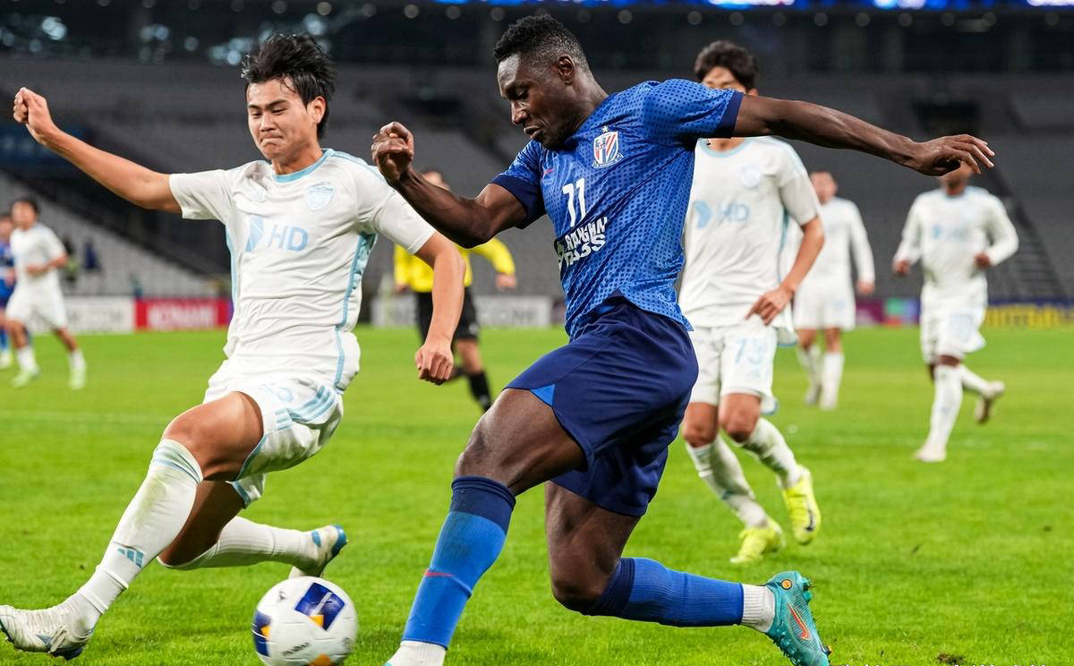 我们期待下一场比赛中球队能带来怎样的精彩表现？