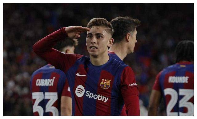 开云体育中国官网-包含西亚球队在激烈比拼中突围而出，斩获关键胜利的词条