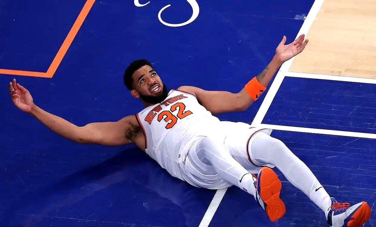 开拓者惨败尼克斯，状态有所起色的简单介绍